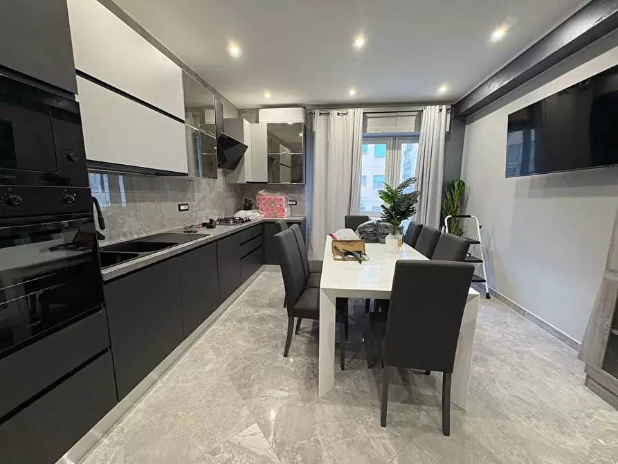 Immagine 2 di Appartamento in vendita  in Via Del Carmine, 16 a Messina