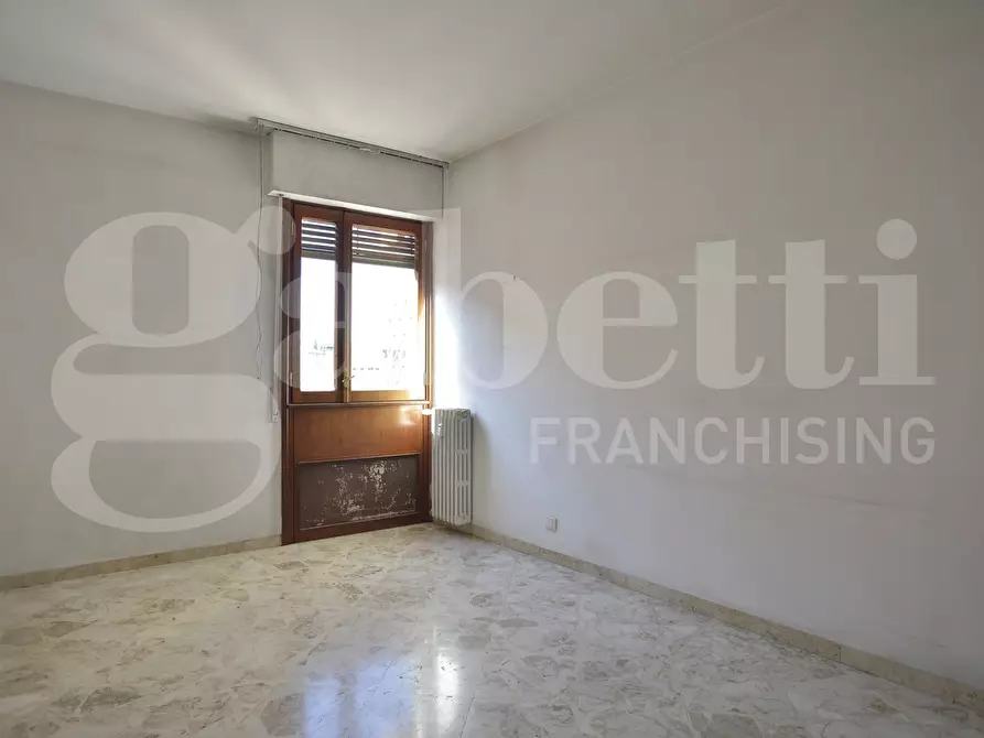 Immagine 16 di Appartamento in vendita  in Viale delle Repubblica, 60 a Bari