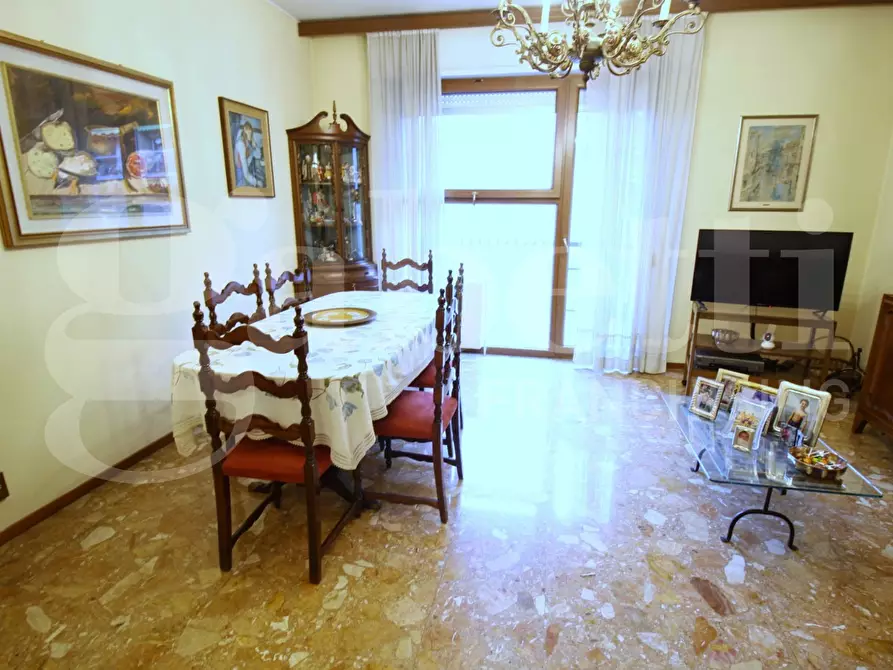 Immagine 4 di Appartamento in vendita  in Via Gulli, 40 a Milano