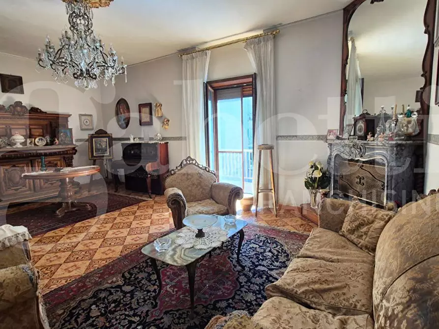 Immagine 7 di Appartamento in vendita  in Corso Umberto I, 68 a Torre Annunziata