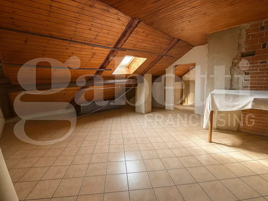 Immagine 10 di Appartamento in vendita  in Via Vittorio Emanuele II, 18 a Chieri