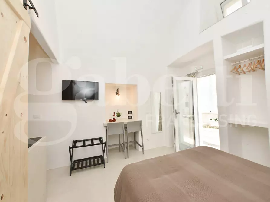 Immagine 9 di Casa indipendente in vendita  in Via GiosuÃ¨ Carducci, sn a Ostuni