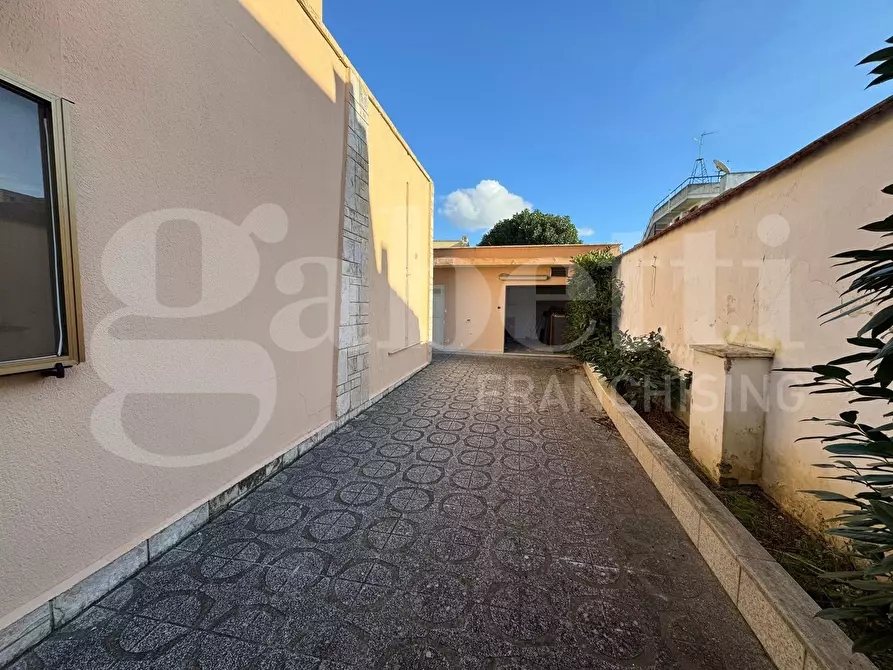 Immagine 49 di Casa quadrifamiliare in vendita  in Via Bianchi pittori, 3 a Lecce