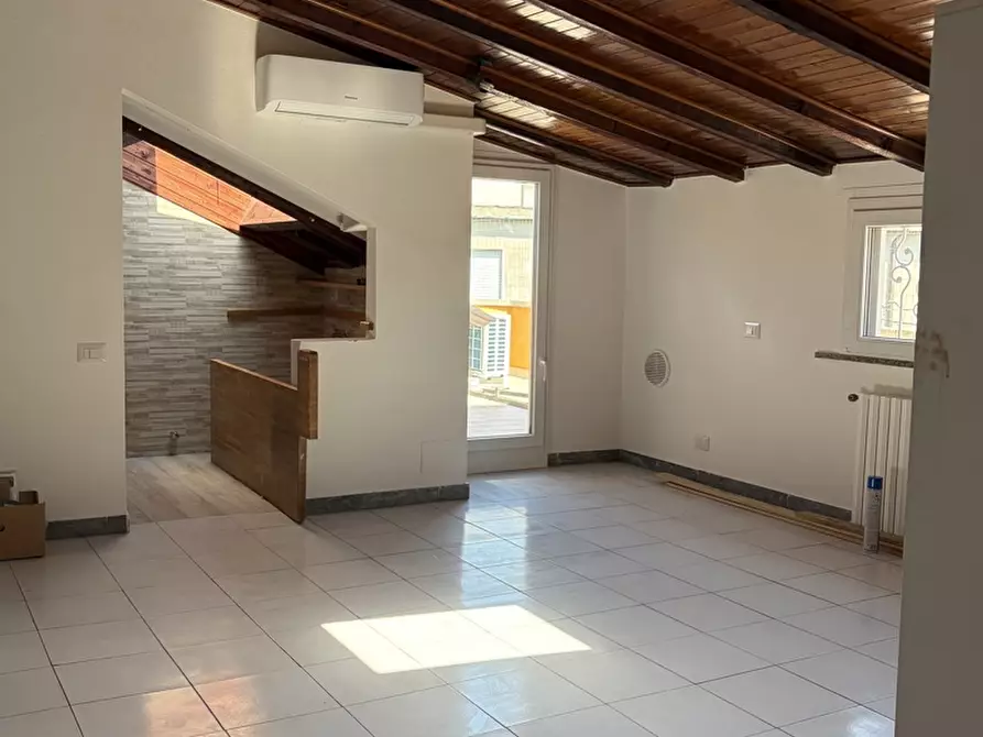 Immagine 1 di Appartamento in affitto  in Via Luchino del Maino a Milano