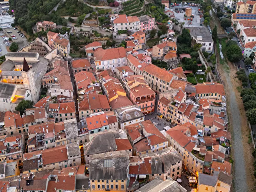Immagine 15 di Appartamento in vendita  in Via Del Cigno a Finale Ligure