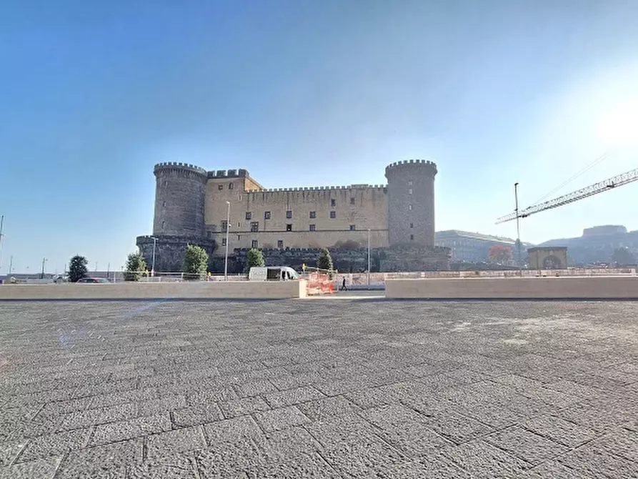 Immagine 1 di Appartamento in vendita  in Via Agostino Depretis a Napoli