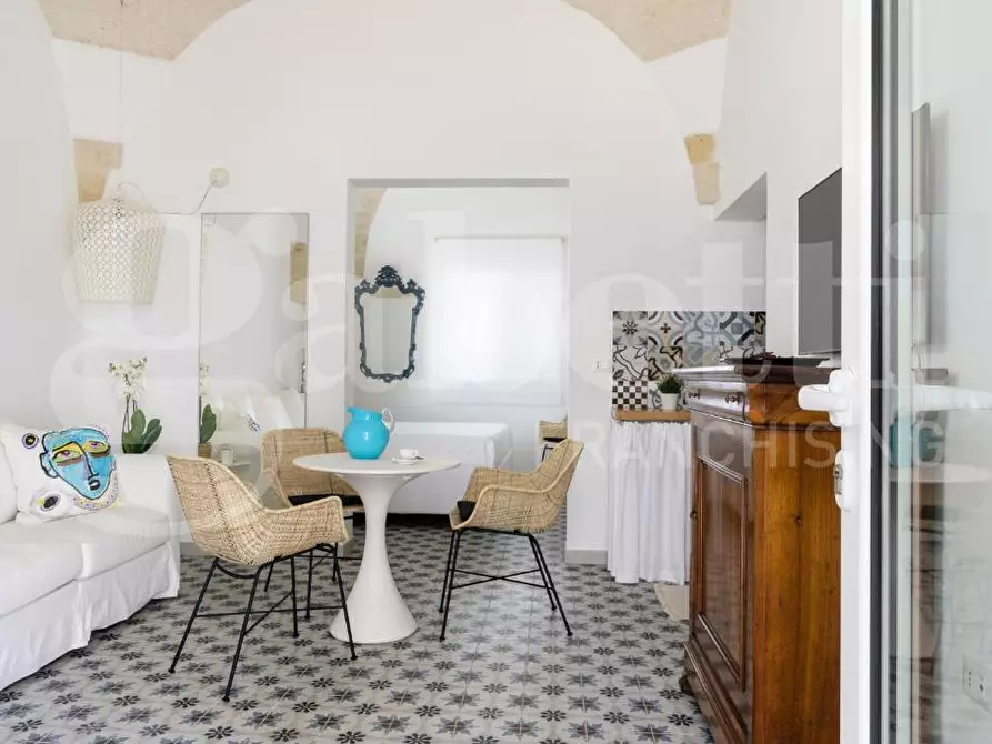 Immagine 5 di Appartamento in vendita  in Viale Raone da Ostuni a Ostuni