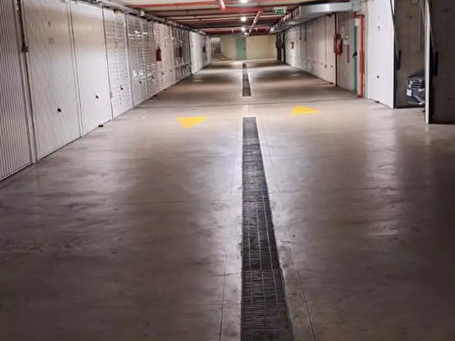 Immagine 8 di Box auto in affitto  in Via ViganÃ², 8 a Milano