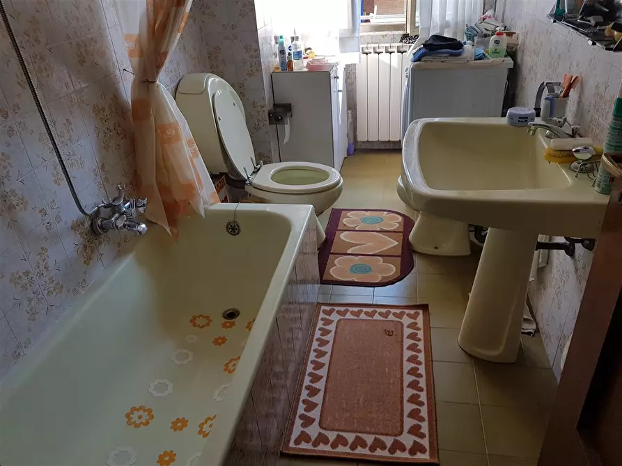 Immagine 7 di Attico in vendita  in Via Zolezzi, 1235 a Massa