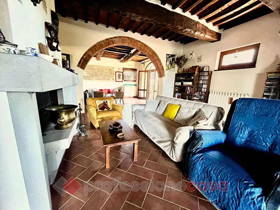 Immagine 3 di Casa indipendente in vendita  in Via Bonazzoli Secondo a Castiglione Del Lago