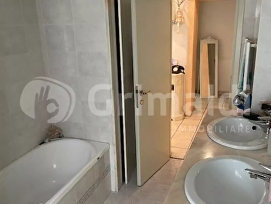 Immagine 17 di Appartamento in vendita  in Piazza venti settembre, 38 a Livorno