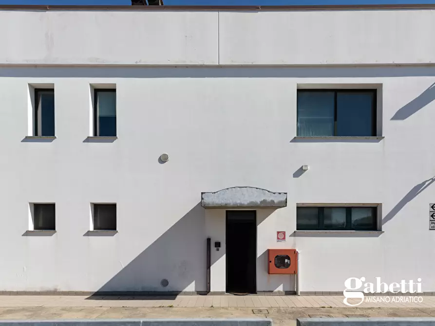 Immagine 5 di Capannone industriale in vendita  in Via Pennabilli, 6 a Riccione