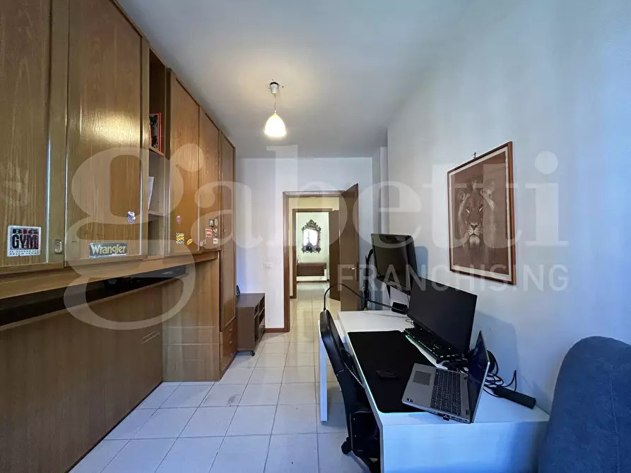 Immagine 26 di Appartamento in vendita  in Via di Decima, 256 a Roma