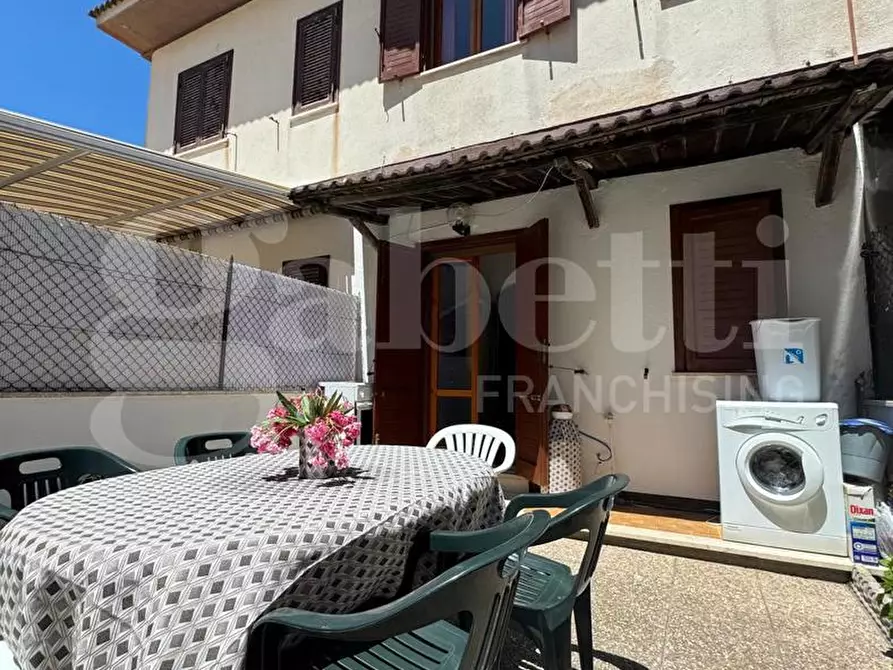 Immagine 9 di Villetta a schiera in vendita  in Via del fosso, 12 a Ardea