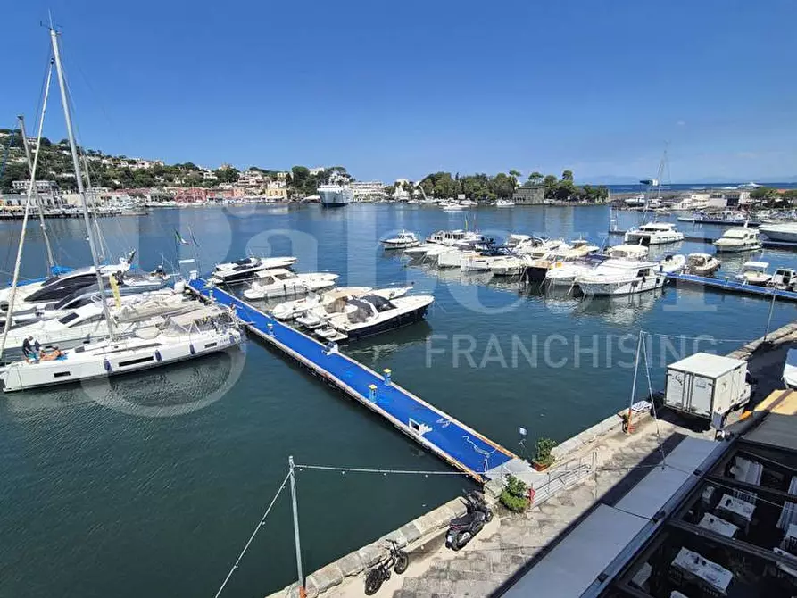 Immagine 2 di Appartamento in vendita  in Via porto a Ischia