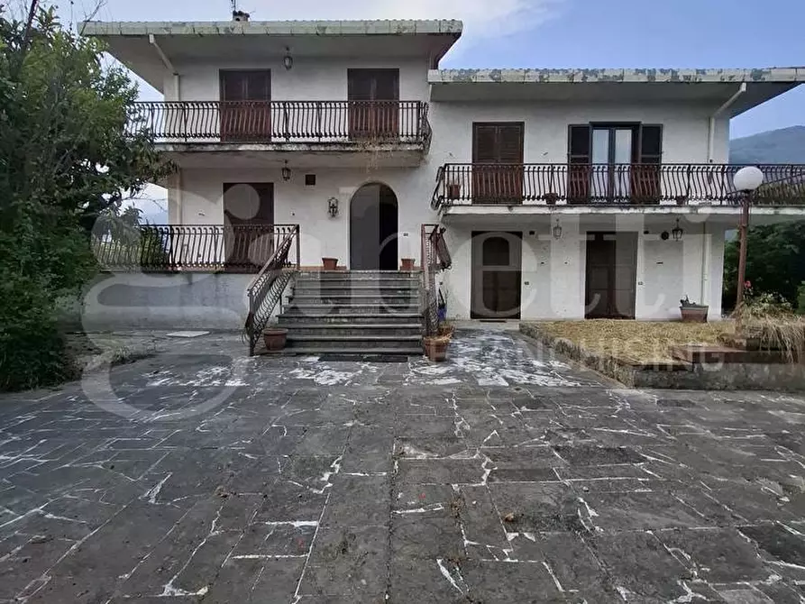 Immagine 2 di Villa in vendita  in Via Salceto, 12 a Sora