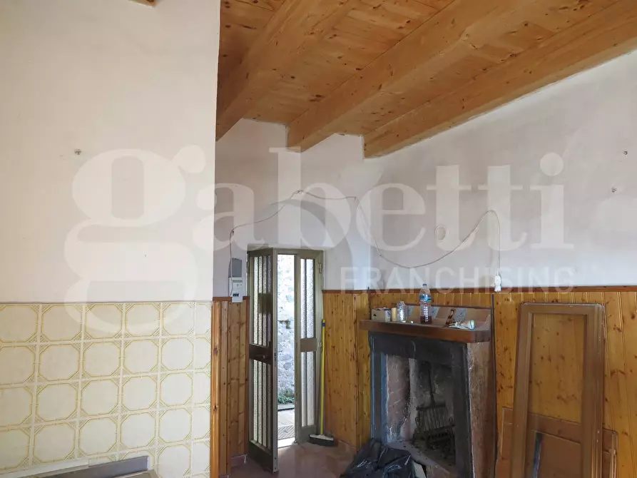 Immagine 14 di Appartamento in vendita  in Via I maggio, 4 a Follo