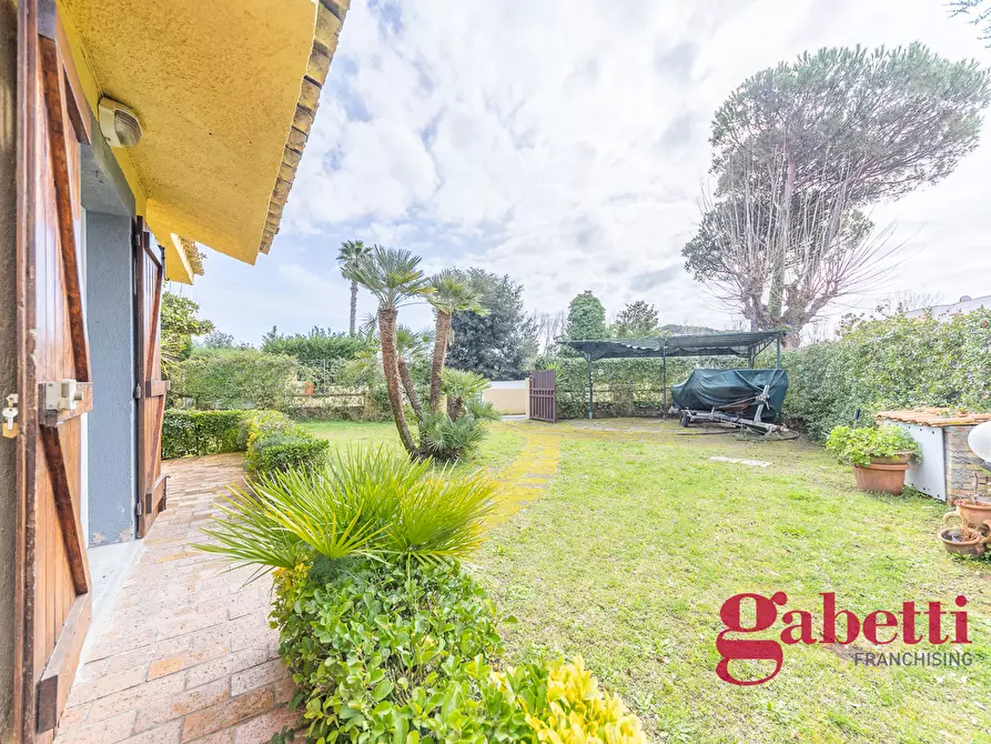 Immagine 41 di Villa in vendita  in Via Terracina, 80 a San Felice Circeo