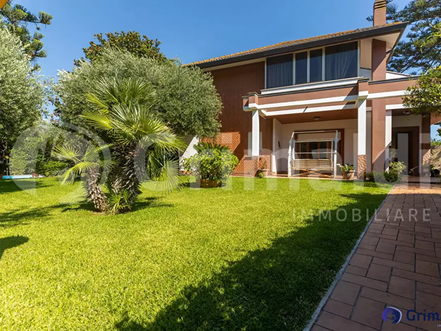 Immagine 37 di Casa bifamiliare in vendita  in Via Stradone sant'Anastasio a Anzio