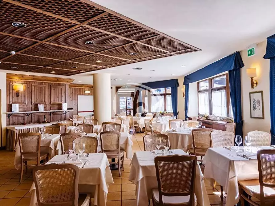 Immagine 17 di Appartamento in vendita  in Largo delle Poste, 39 a Cortina D'ampezzo