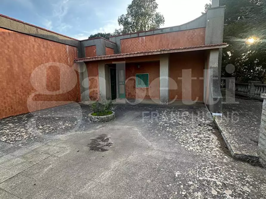 Immagine 5 di Villa in vendita  in Contrada Fiorentino, sn a Ostuni