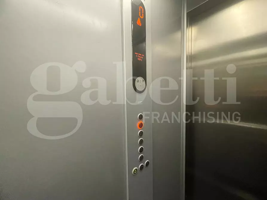 Immagine 5 di Appartamento in vendita  in Via Ada Cudazzo, 24 a Lecce