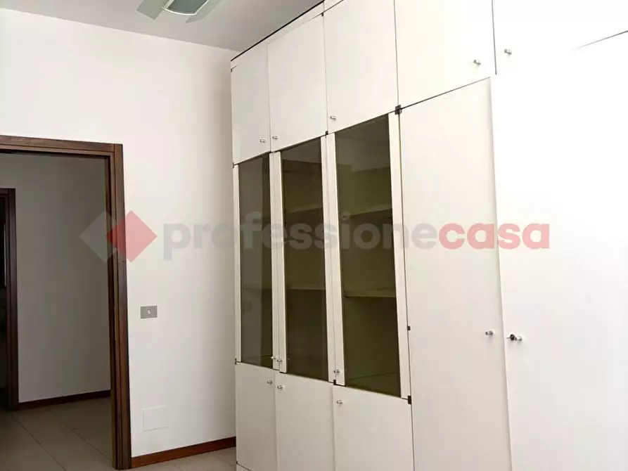 Immagine 4 di Ufficio in vendita  in Via MONTE URALI a Reggio Nell'emilia