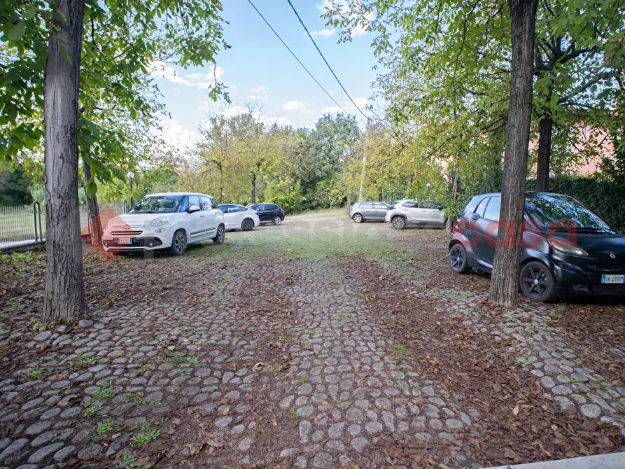 Immagine 18 di Attività commerciale in vendita  in Via Osteria della Fontana, 11 a Anagni