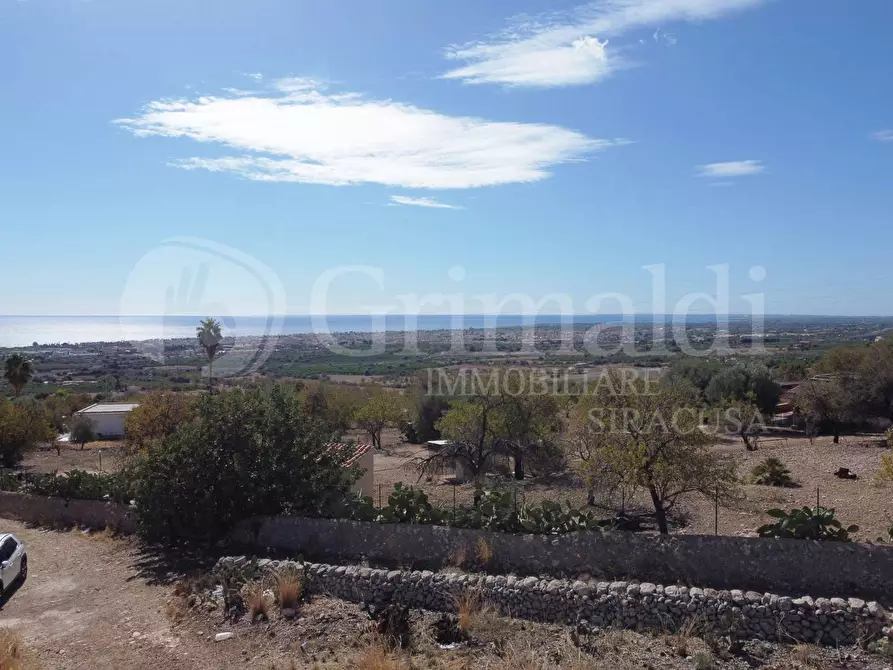 Immagine 1 di Terreno residenziale in vendita  in Contrada Petrara, 0 a Avola