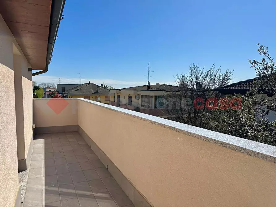 Immagine 50 di Villa in vendita  in Via Delle Robinie a Opera