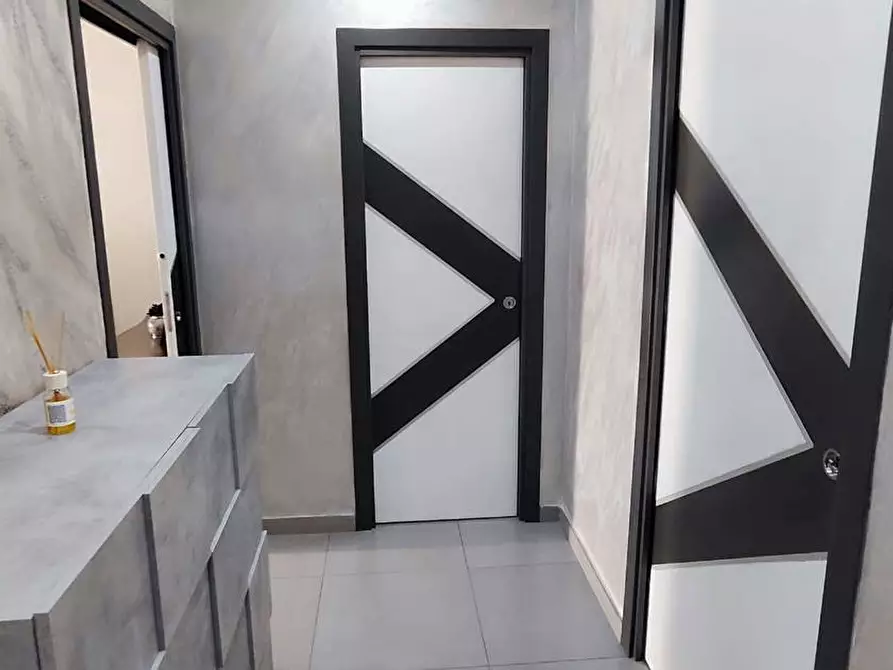 Immagine 15 di Appartamento in vendita  in Via torino a Napoli