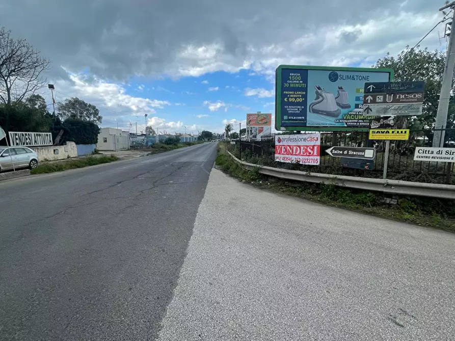 Immagine 12 di Terreno agricolo in vendita  in Via elorina, snc a Siracusa