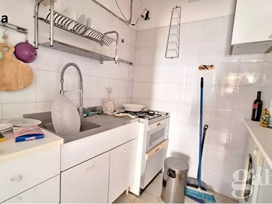 Immagine 30 di Palazzo in vendita  in Via Salita del Petraio a Napoli