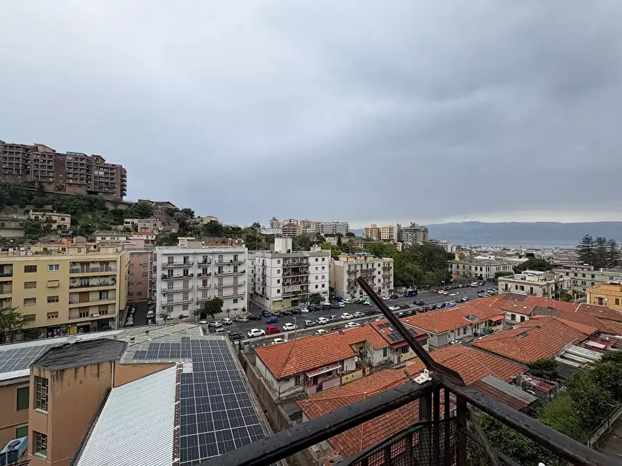 Immagine 10 di Appartamento in vendita  in Via Scite, 8 a Messina