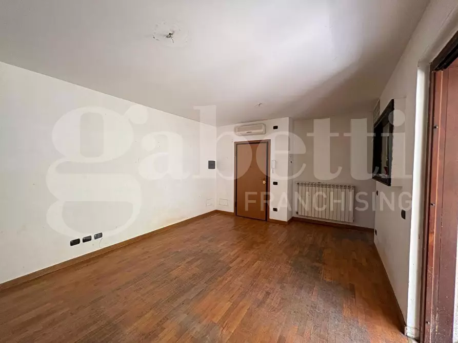 Immagine 7 di Appartamento in vendita  in Via Siligo, 10 a Roma