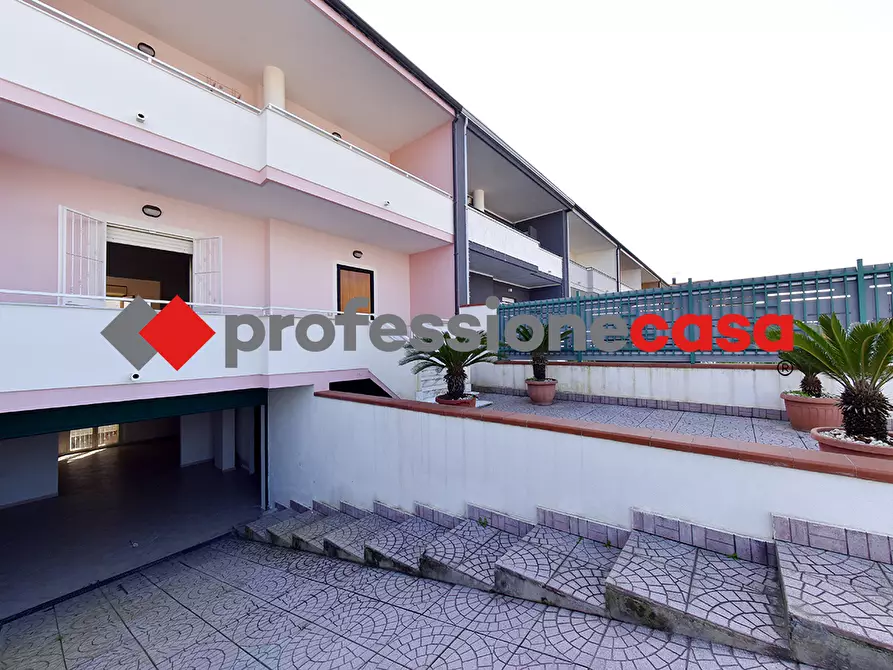 Immagine 6 di Villetta a schiera in vendita  in Via Ugo Foscolo, 36 a Santa Maria Capua Vetere