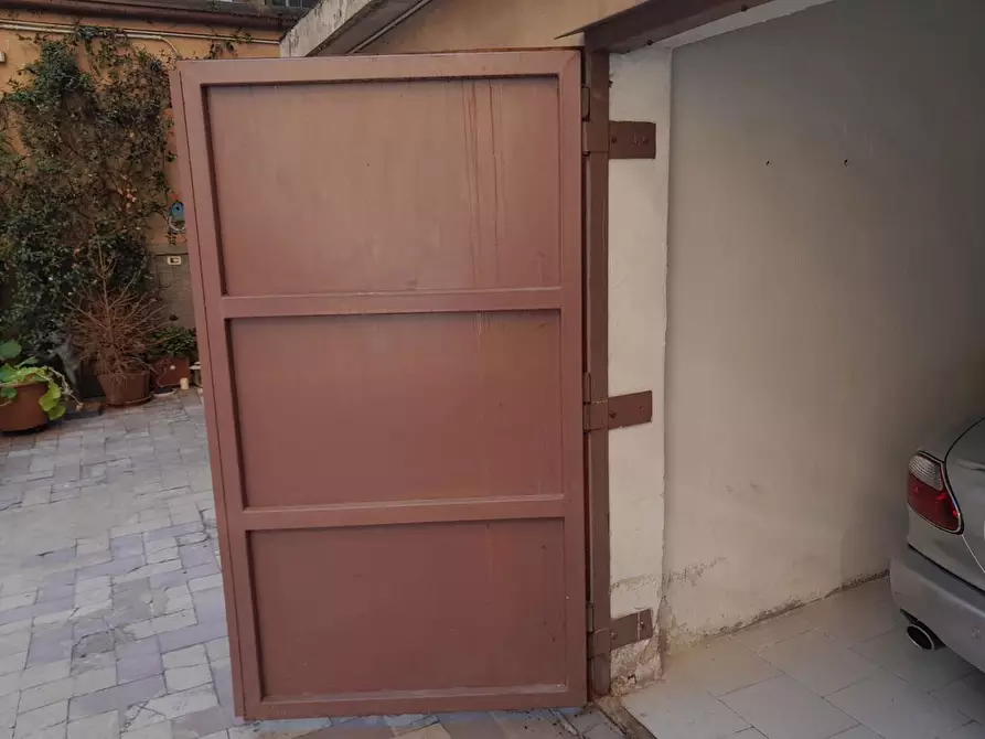 Immagine 9 di Box auto in vendita  in Via California, 22 a Milano