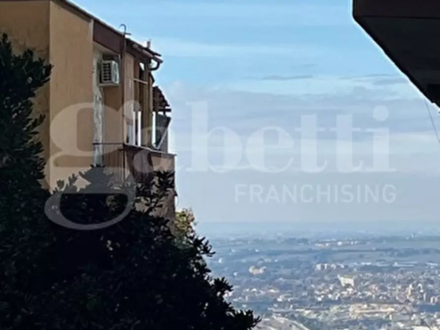 Immagine 39 di Appartamento in vendita  in Via Francesco Bulgarini a Tivoli