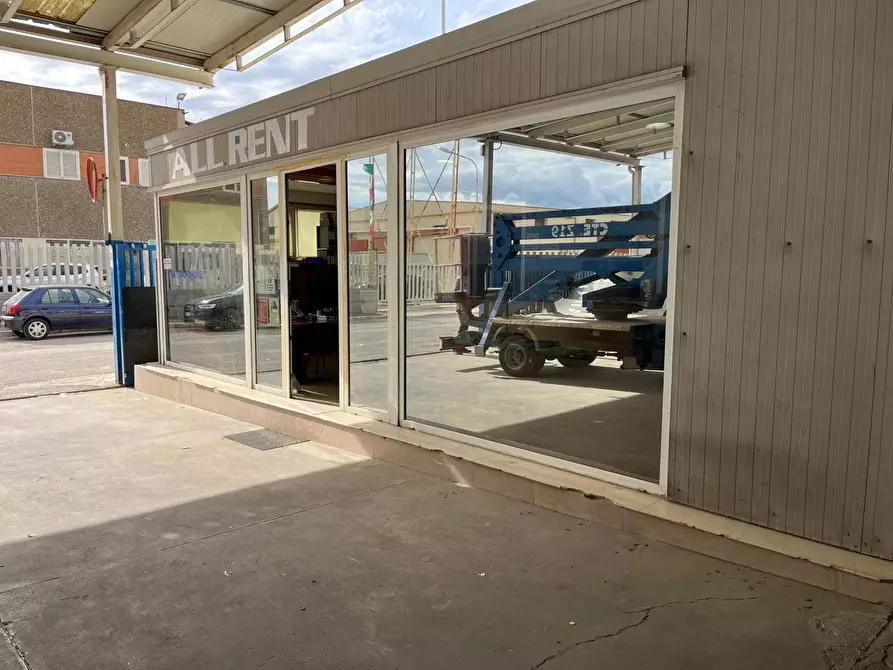 Immagine 2 di Capannone industriale in vendita  in Via CASCITELLI a San Severo
