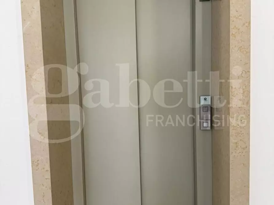 Immagine 28 di Appartamento in vendita  in Via Nazionale Appia a Curti