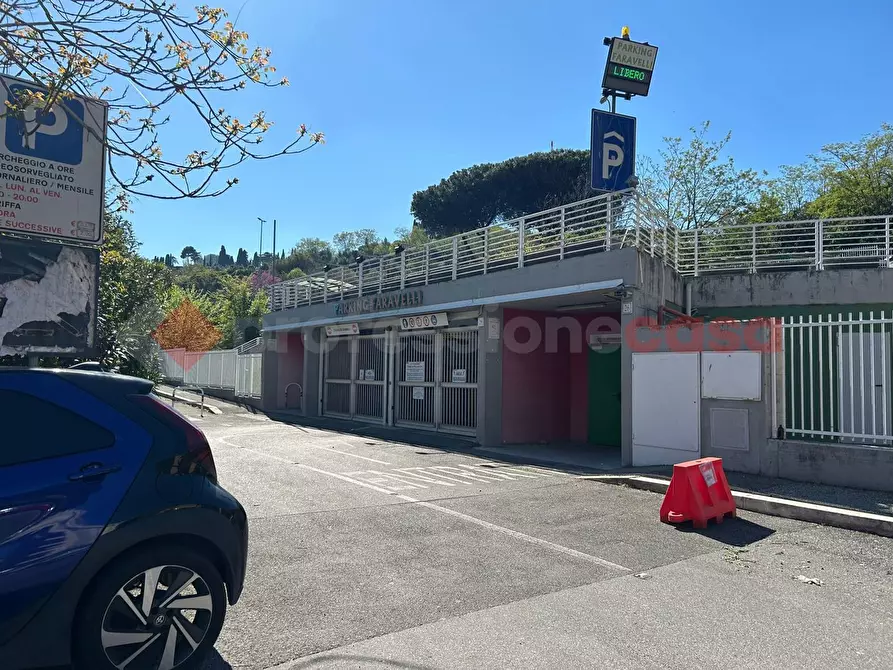 Immagine 2 di Box auto in affitto  in Via Luigi Giuseppe Faravelli a Roma