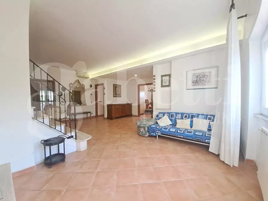 Immagine 15 di Villa in vendita  in Via dei delfini, 261 a Ardea