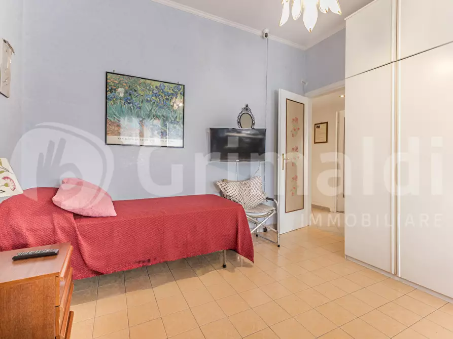 Immagine 29 di Appartamento in vendita  in Via Verolengo, 1 a Roma