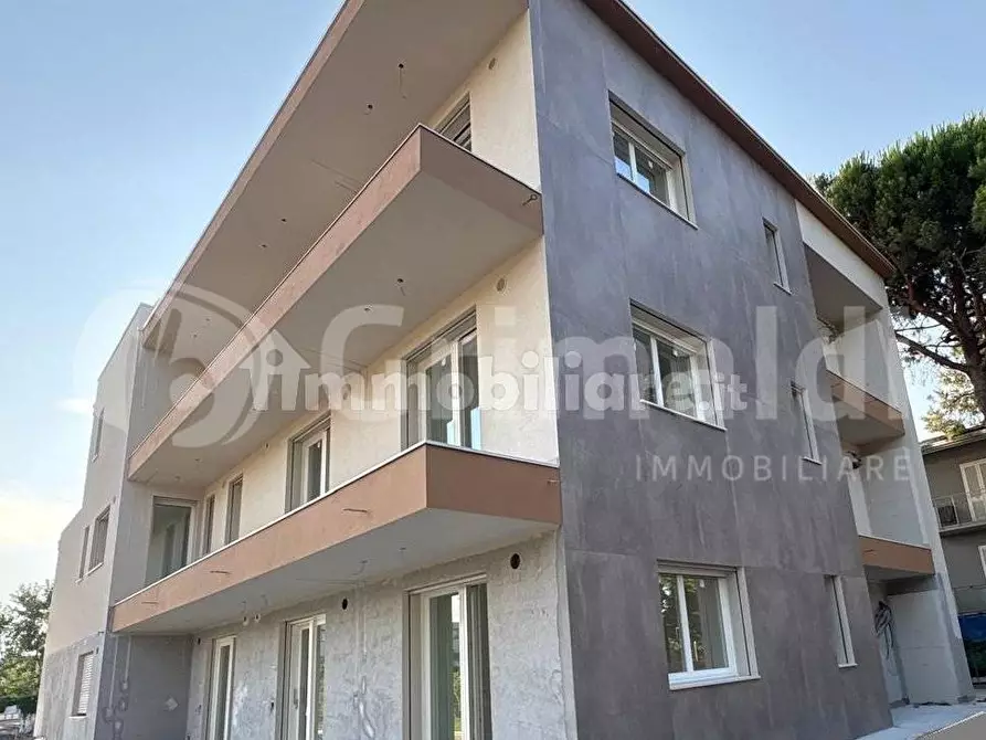 Immagine 13 di Appartamento in vendita  in Via Caduti Per La LibertÃ , 110 a Cervia