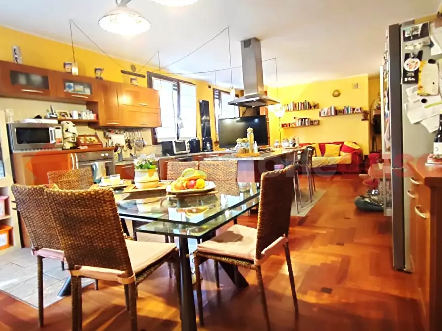 Immagine 18 di Appartamento in vendita  in Via cavour, 8 a Locate Di Triulzi