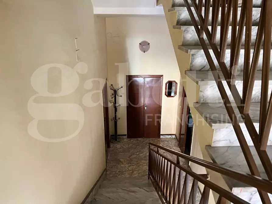 Immagine 4 di Palazzo in vendita  in Via CATULLO, 3 a Grottaglie