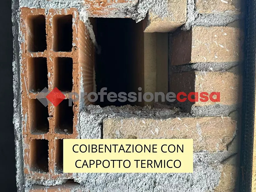 Immagine 27 di Palazzo in vendita  in Via II Retta Levante, 250 a Belpasso