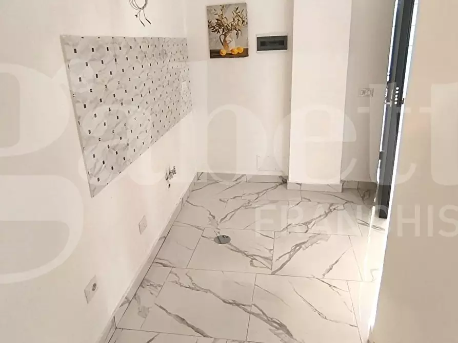 Immagine 8 di Appartamento in affitto  in Via Pietro Giannone a Napoli