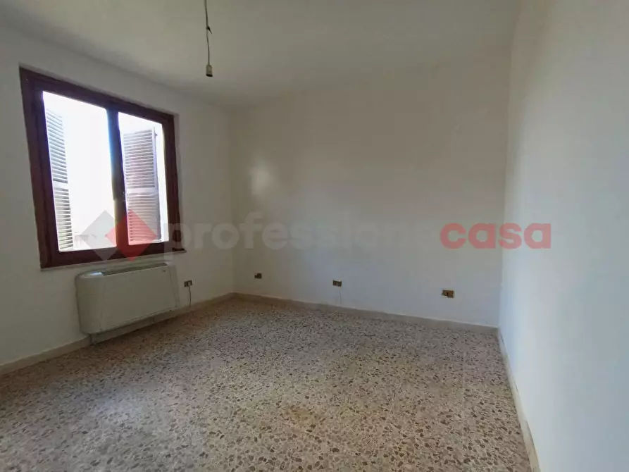 Immagine 5 di Appartamento in vendita  in Via dei Filosofi a Spoleto