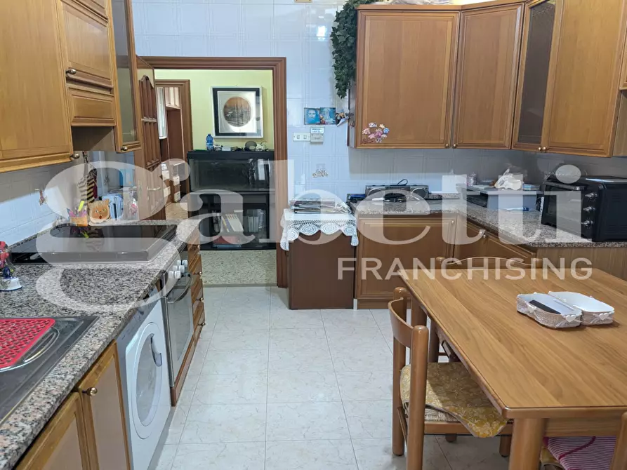 Immagine 19 di Appartamento in vendita  in Via Cesare Oddone a Foggia